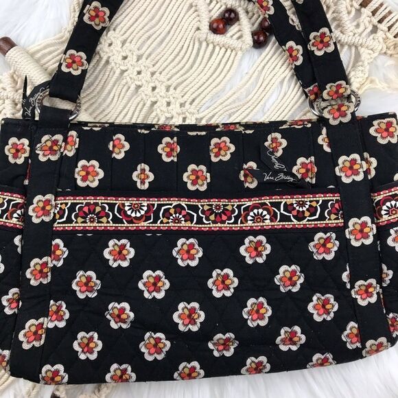 Vera Bradley pirouette shoulder bag - Picture 2 of 4